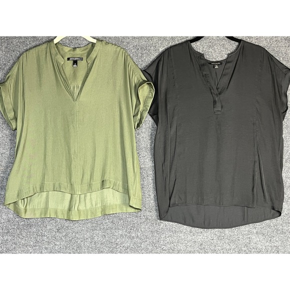 Banana Republic Tops - Lot of 2‎ Banana Republic Womens Medium Short Sleeve V Neck Tunic Top Blouse